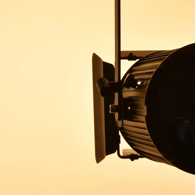 (image for) Citronic MFZ100-W 100W Mini Fresnel Zoom LED Stage Light Cool White / Warm White